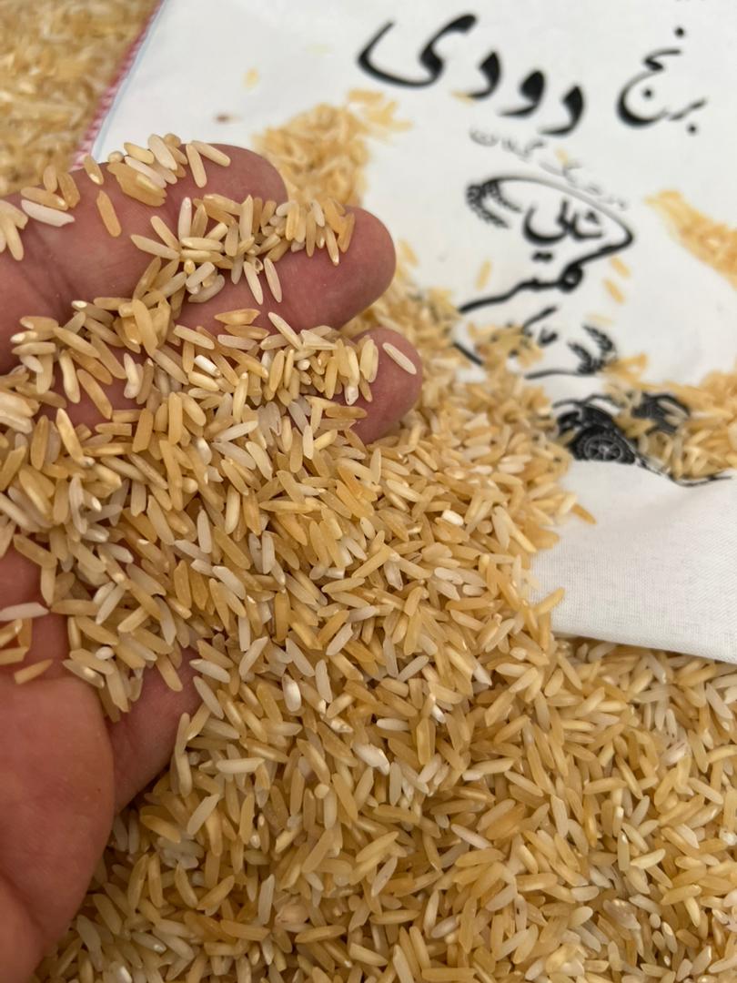 چرا برنج تهدیگ نمیدهد؟ ۸ علت مهم 7 چرا برنج تهدیگ نمیدهد؟
